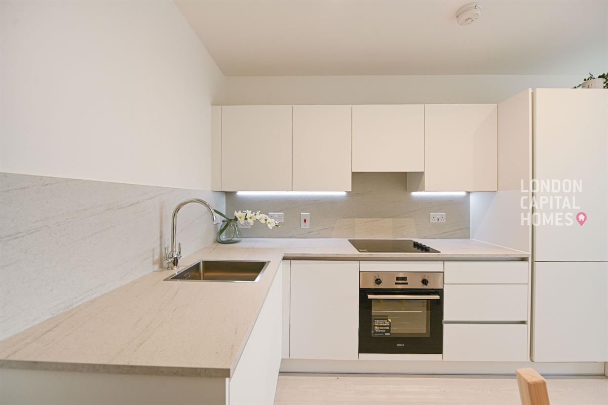 1 bed property in Nuthatch Apartments, 16 Shearwater Drive, London
